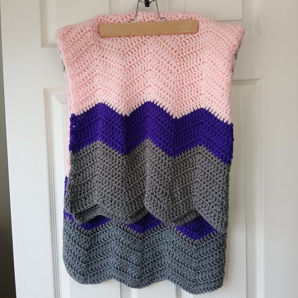 Handmade Small Crochet Afghan Throw ~85" x 65" / 7 ft x 5.5 ft baby blanket - Picture 3 of 5